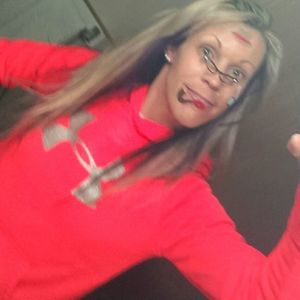 Meet your Posher, Nikki